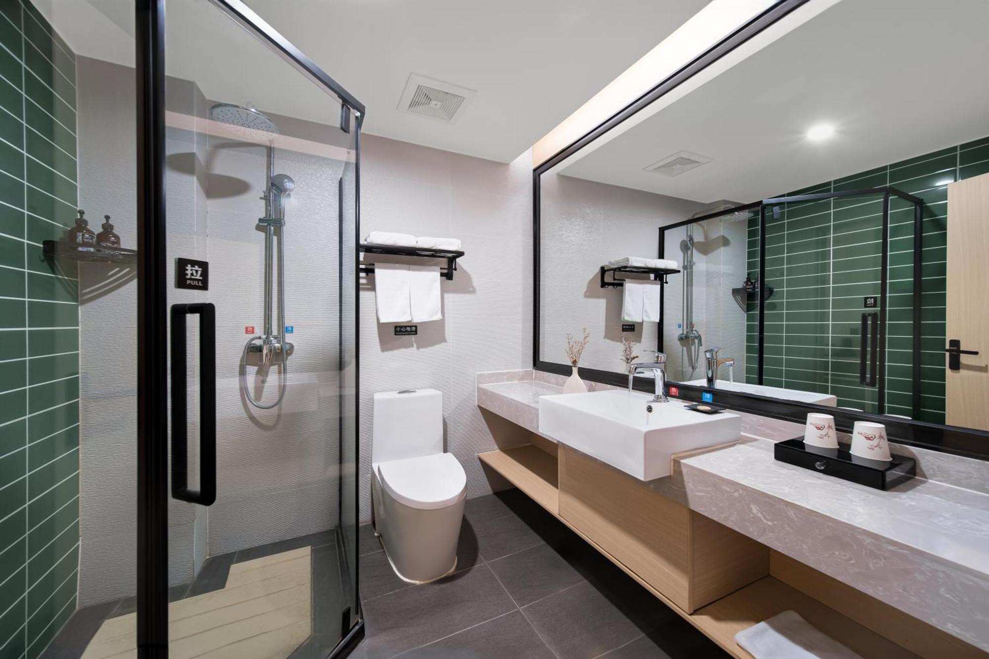 Bai Ling Hotel 난닝 시 외부 사진